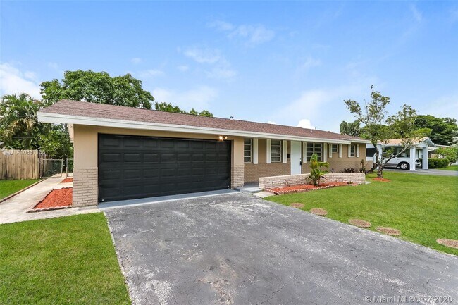 Foto del edificio - 6871 NW 12th St