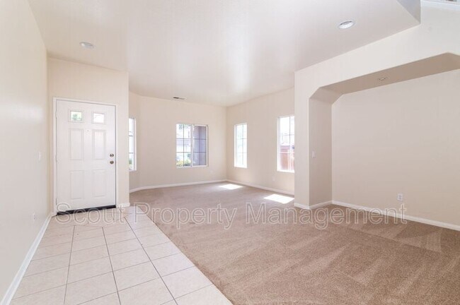 Building Photo - 32678 Willowvail Cir