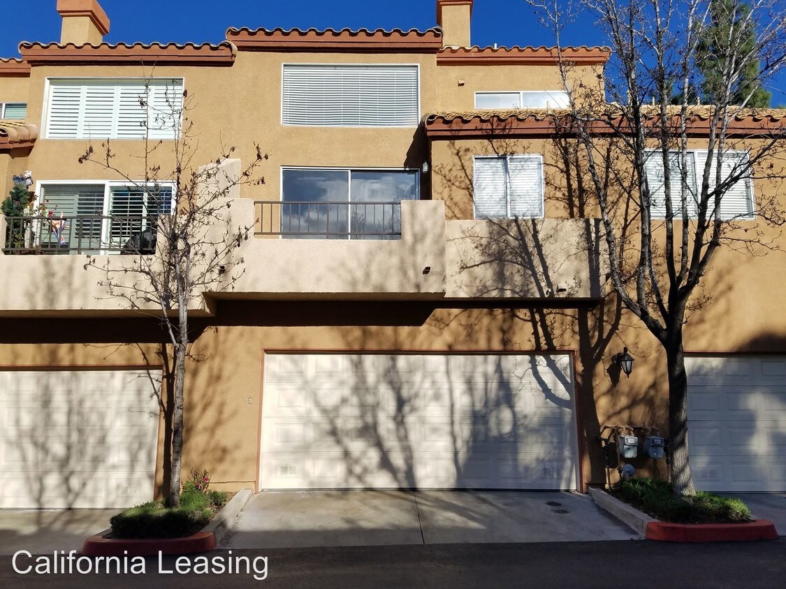 Building Photo - 22621 Copper Hill Dr