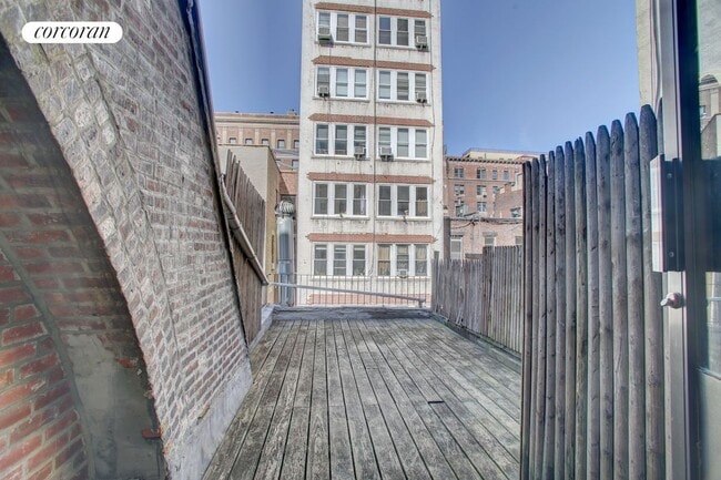Building Photo - 127 W 72nd St