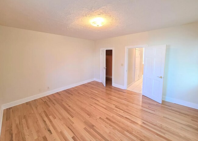Foto del edificio - 20 Brightwood Ave