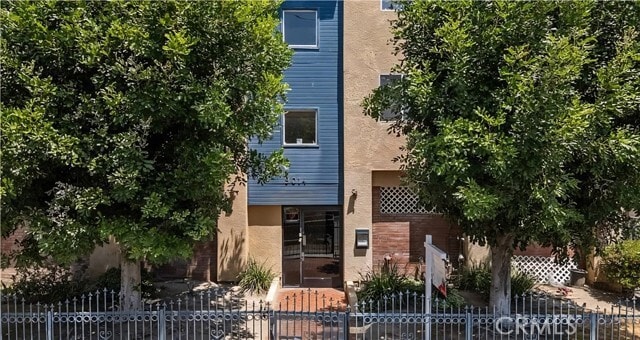 Building Photo - 9014 Burnet Ave