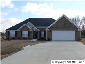 Building Photo - 105 Glenfield Ct