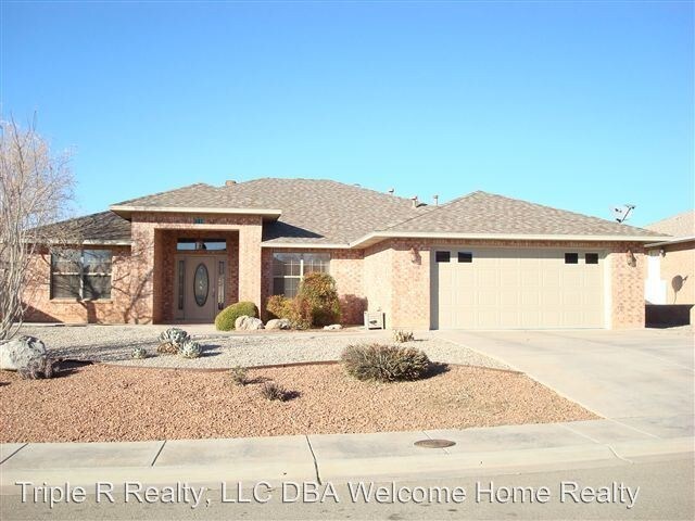 Primary Photo - 4 br, 2.5 bath House - 317 Camino Real