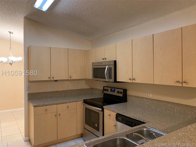 Building Photo - 3 br, 2 bath House - Stirling Meadows
