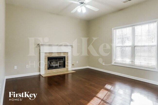 Foto del edificio - 4419 High Gate Dr NW
