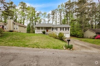 Building Photo - 4899 Raven Way NE