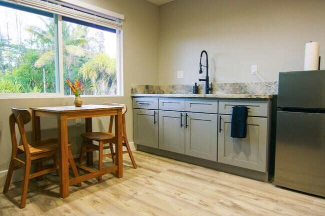Foto del edificio - New modern studio with one bath