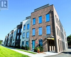 Building Photo - 325-325 University Ave W