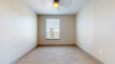 Interior Photo - 13th & Market