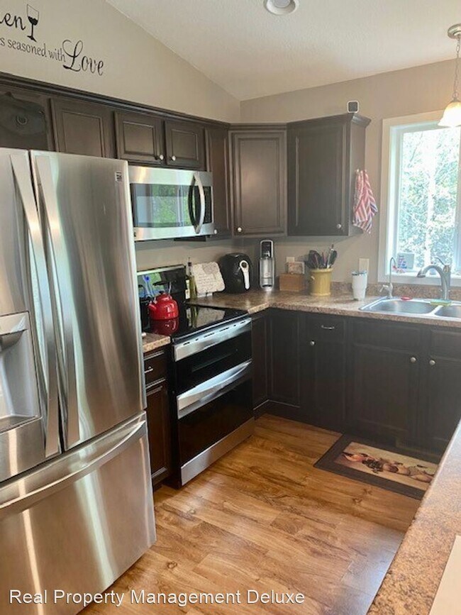 Building Photo - 4 br, 2 bath House - 14491 Grand Oaks Dr