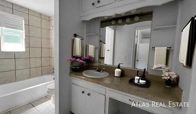 Foto del edificio - 132 W Ida Ave