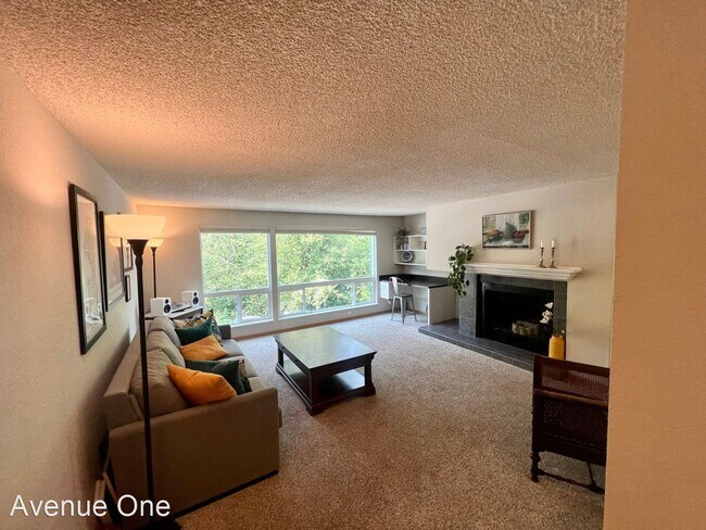 Foto del edificio - 2 br, 2 bath House - 2510 W Manor Pl #113