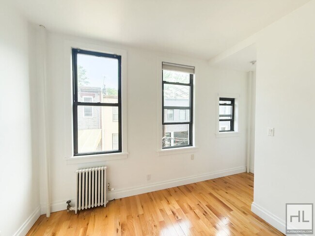 Foto del edificio - HARMAN STREET / Amazing Bushwick 1-Bed (2-...
