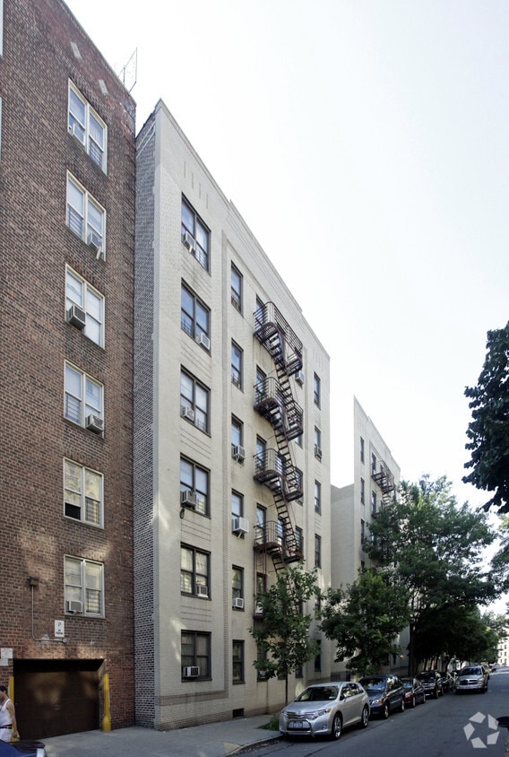 Primary Photo - 3551 Dekalb Ave