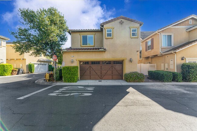 Foto del edificio - 14540 Purdue Ave