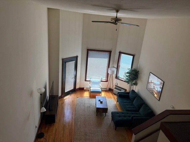 Foto del edificio - 402 W Dayton St