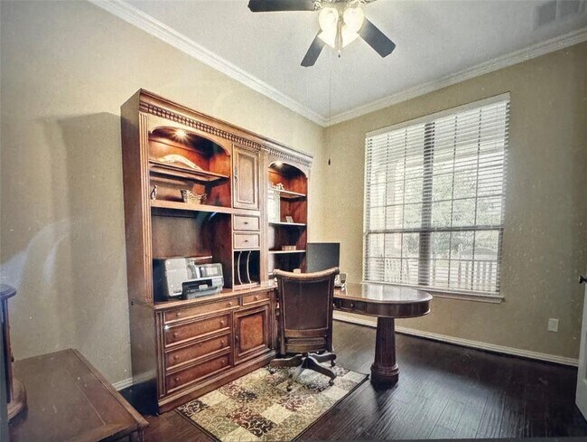 Foto del edificio - 2414 Sweetwater Ln