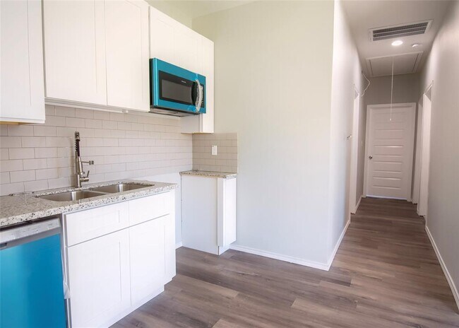 Foto del edificio - 4817 Wylie St