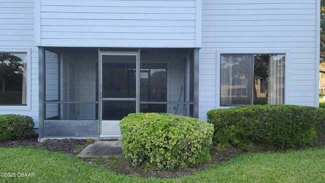 Building Photo - 138 Blue Heron Dr