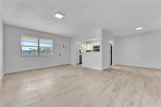 Building Photo - 2060 NW 81st Ave