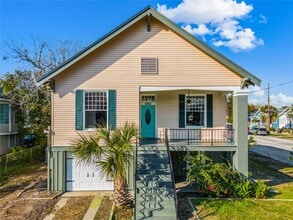 Building Photo - 3902 Bernardo De Galvez Ave