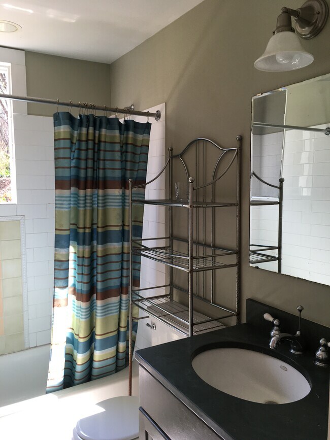 bathroom - 32 Steep Hill Rd