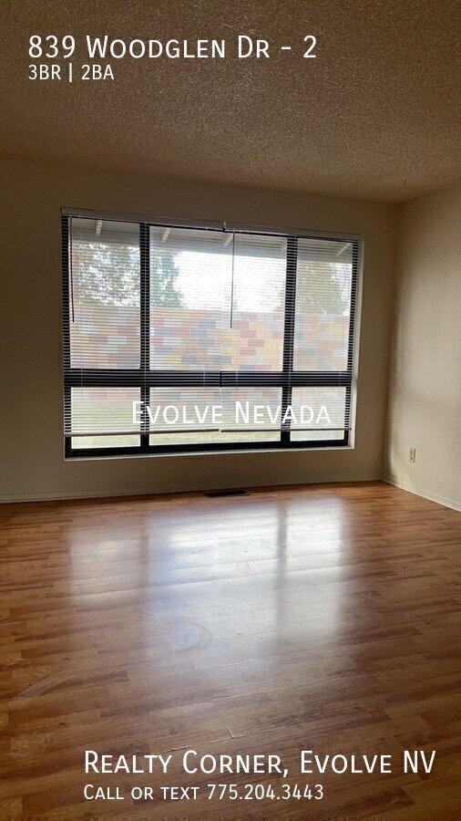 Building Photo - 839 Woodglen Dr