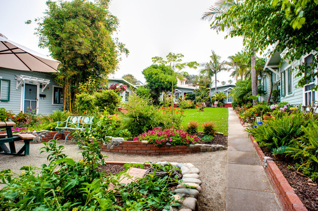 Ivanhoe Cottages Apartments La Jolla Ca Apartments Com