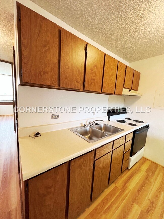 Foto del edificio - 3324 Sierra Dr