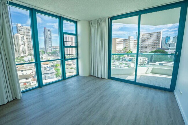 Foto del edificio - Bright 3-Bedroom Honolulu Condo with 2 Par...