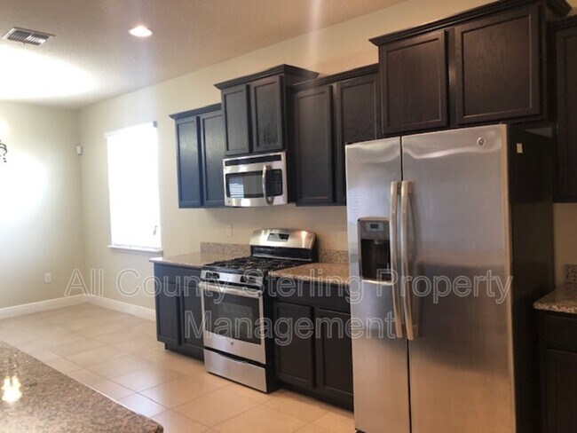 Foto del edificio - 1423 Alexington Ave