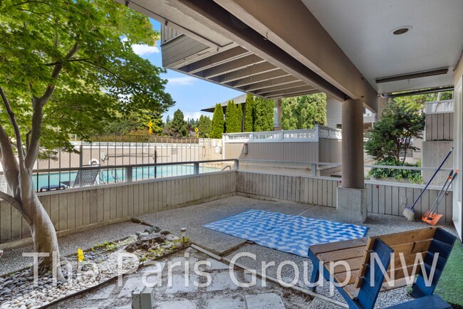 Foto del edificio - Beautiful Downtown Bellevue 819sf 2BR Cond...