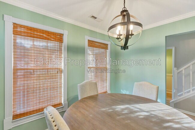 Building Photo - 2051 Presidio Dr