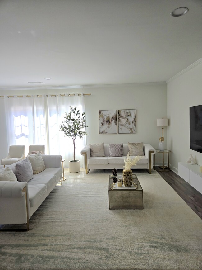 Foto del edificio - 211 Jackson Pl NW
