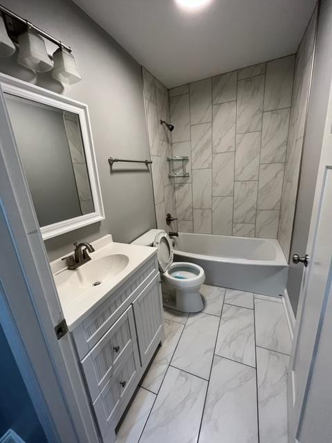 Building Photo - 1201 Charleston Ave