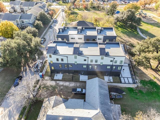 Building Photo - 1105 Poindexter St