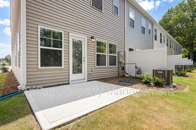 Building Photo - 191 Peebles Dr