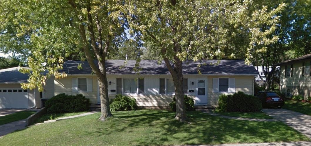 Primary Photo - 2920 E Court St