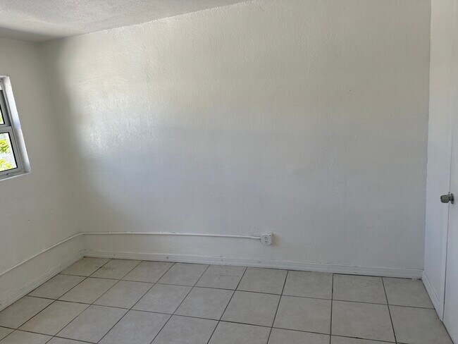 Foto del edificio - 1305 NW 2nd St