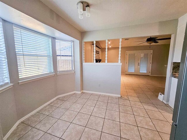 Foto del edificio - 2513 NW Robinhood Dr