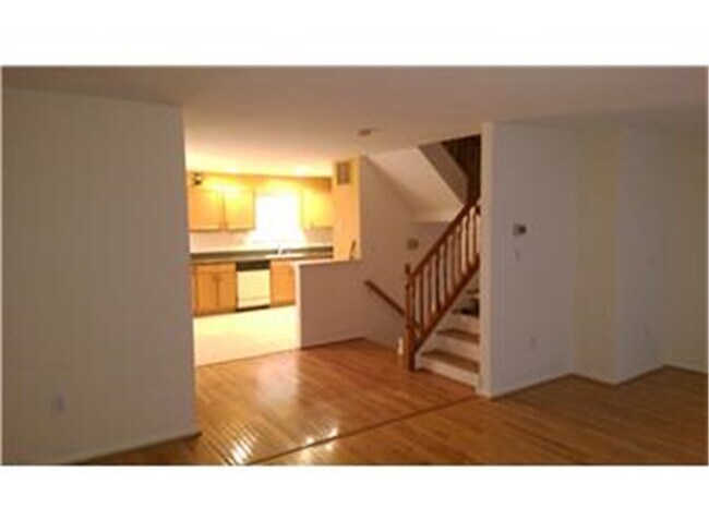 Building Photo - 345 N Barrington Ct