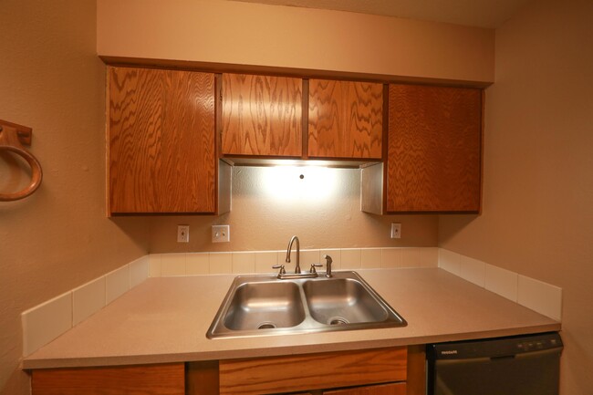 Foto del edificio - 3841 Montgomery Blvd NE