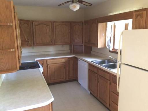 Fotografía del edificio - 211 Westview Dr