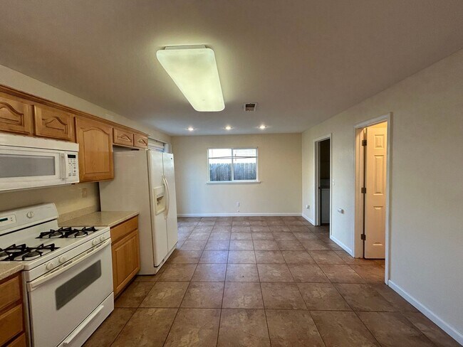 Foto del edificio - 1175 Solstice Ave