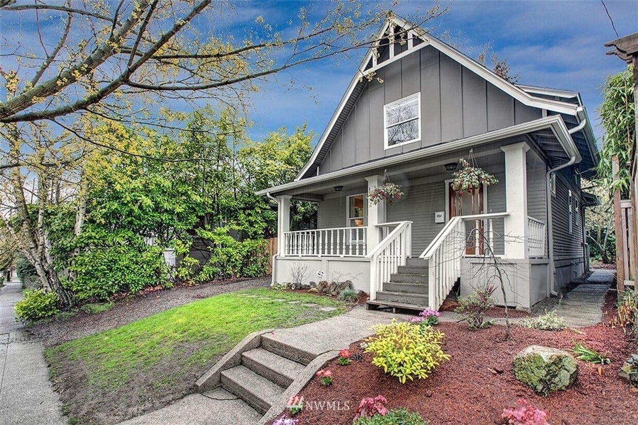 Foto principal - Charming Wallingford Craftsman - Prime Loc...