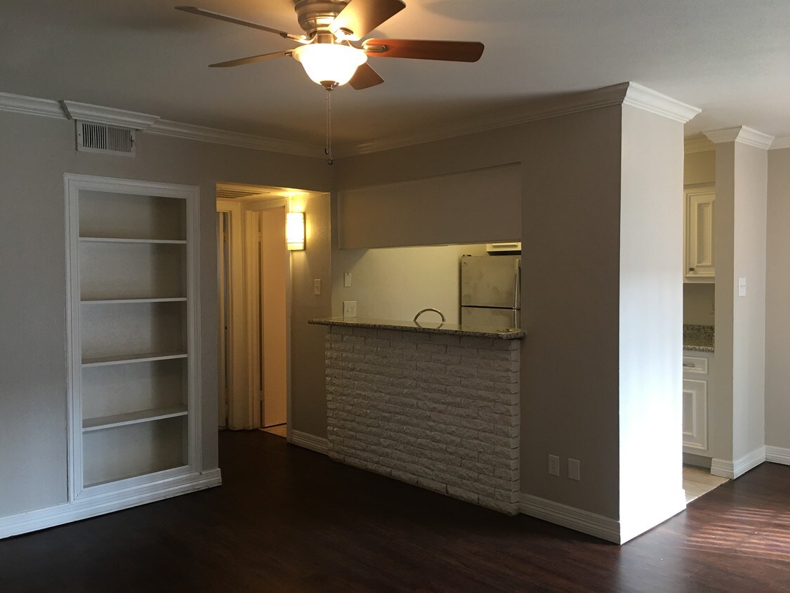 Foto principal - 201 Emerson St