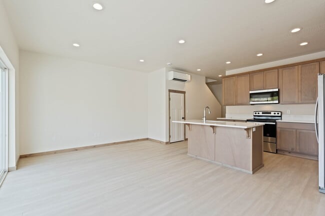 Building Photo - 3578 Blaze Lp