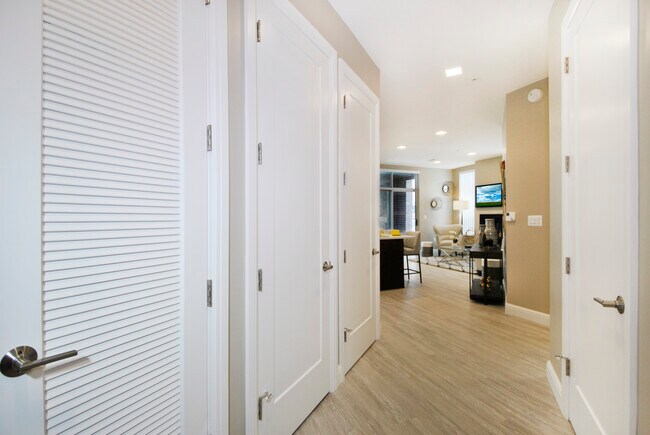 2 BR, 2 BA - Meadowbrook - 1218 SF - City Flats Apartments