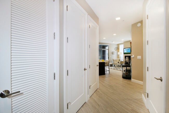 2 BR, 2 BA - Meadowbrook - 1218 SF - City Flats Apartments